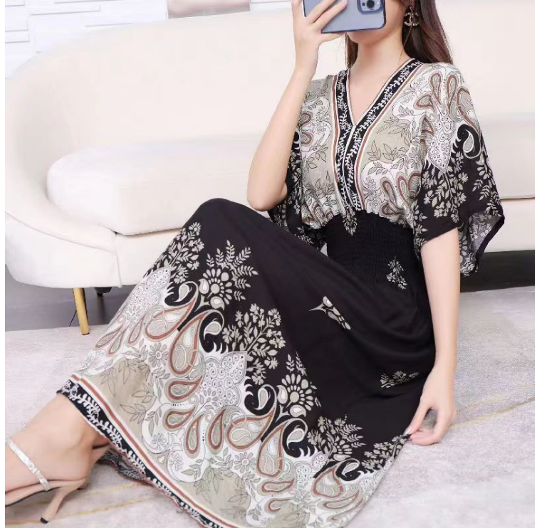 Women's Long Boho Dress - Freedom and Charm in Every Detail 🌿🌺